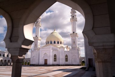 Bulgar Tataristan 'daki Beyaz Cami