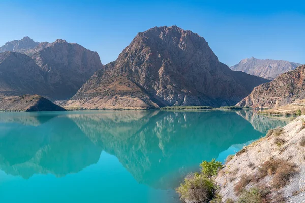 Vista Panorámica Del Lago Iskanderkul Las Montañas Fann Tayikistán — Foto de Stock