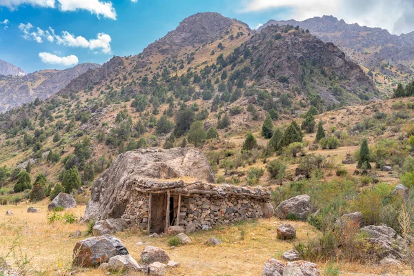 Casa Pastor Tradicional Piedra Las Montañas Fann Tayikistán — Foto de Stock
