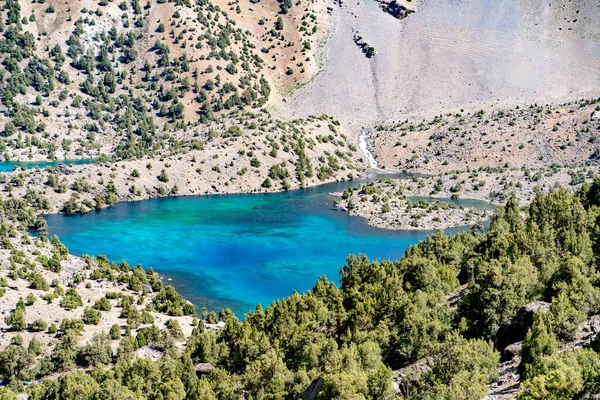 Bela Estrada Trekking Montanha Com Céu Azul Claro Colinas Rochosas — Fotografia de Stock