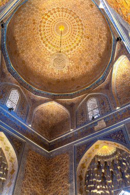 Özbekistan 'daki eski Özbek mezarı Amir Temur maqbarasi' nin, Gori Amir 'in dışı..
