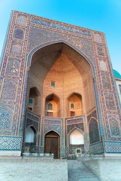 Entrada Principal Puerta Madrasa Árabe Mir Bujará — Foto de Stock