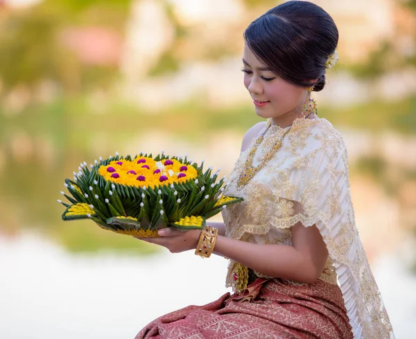 Loy Krathong hagyományos fesztivál — Stock Fotó