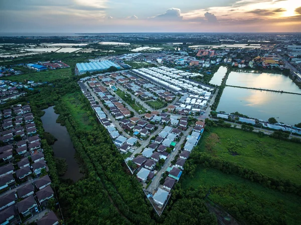 Widok na domy prywatne — Zdjęcie stockowe