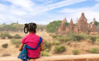 Eski Bagan, Myanmar, Birmanya kız