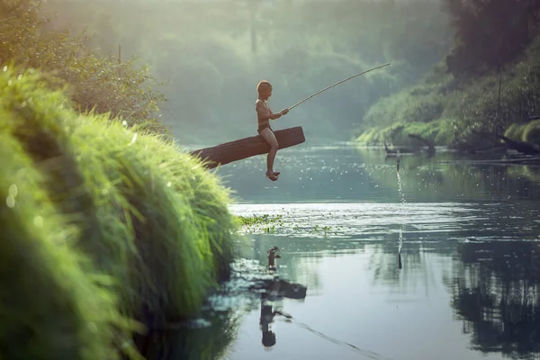 Asian Boy Fishing River — Stock Photo, Image