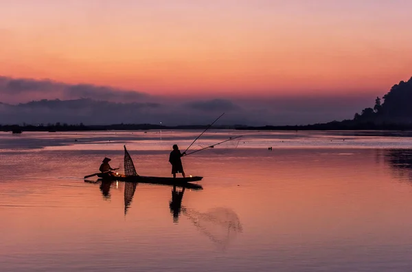 Silhouette Fisherman Wooden Boat Nature Lake Sunrise — Stock Photo, Image