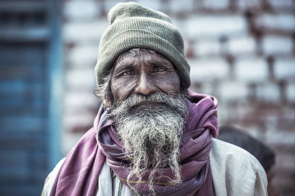 Varanasi インド 2018年2月23日 インド バラナシ県のガンジス川の流域に住む聖なる男シャイバ サドゥーの肖像 — ストック写真