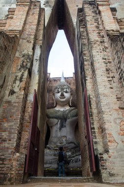 Sri Chum Tapınağı Sukhothai kasabasında antik çağlardan beri.