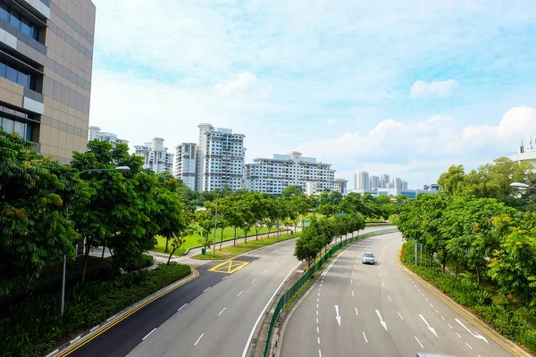 Singapur - 28 Haziran 2019 - C harfiyle Merlion Heykeli Çeşmesi