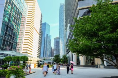 Singapur - 28 Haziran 2019 - C harfiyle Merlion Heykeli Çeşmesi