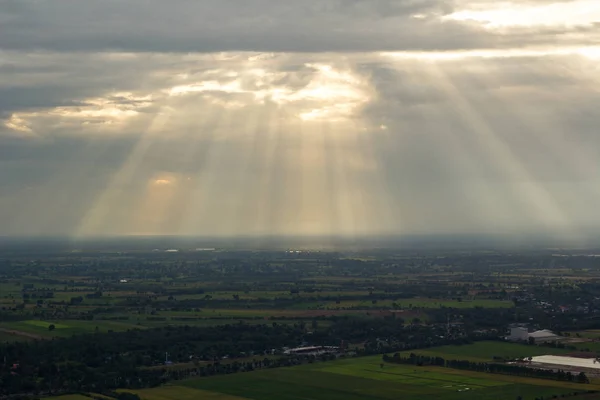 Licht der Sonne am Abend . — Stockfoto