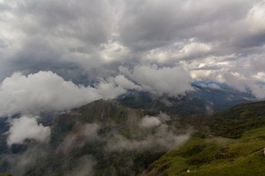 Dağ manzarası: Mulayit Taung, Moei Wadi, Myanmar.