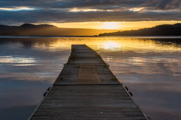 Primeira luz em Loch Lomond — Fotografia de Stock