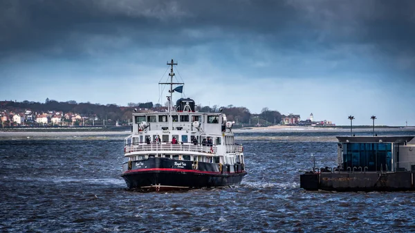 Trajekt přes Mersey, Liverpool — Stock fotografie