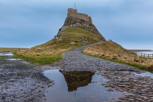 Reflections of Lindisfarne Castle on Holy Island — Stock Photo, Image