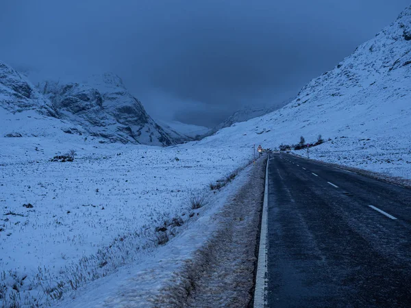 WInter driving in Glencoe Scotland — Stock Photo, Image