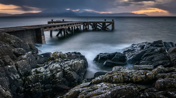 Старий Причал Портенкросі Шотландія Зимові Пагорби Острові Арран Якраз Тоді — стокове фото