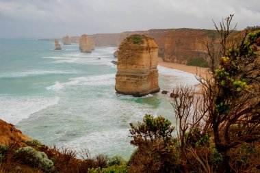 Gün ışığında 12 Havari. Resimli bir manzara. Büyük Okyanus Yolu, Victoria, Avustralya