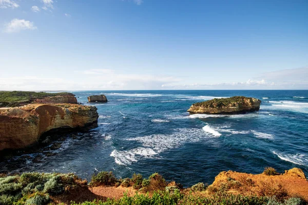 Bahía de los Mártires. Atracción turística en Great Ocean Road. Formación de rocas en el océano. Australia paisaje. Victoria, Australia — Foto de Stock