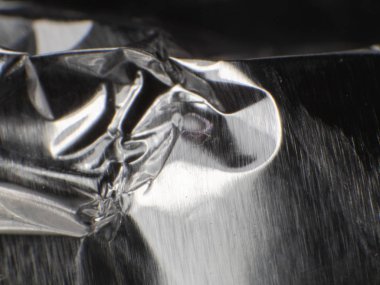 arka plan olarak alüminyum folyo.