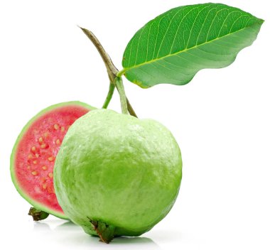 Guava meyvesi beyaz arkaplanda izole