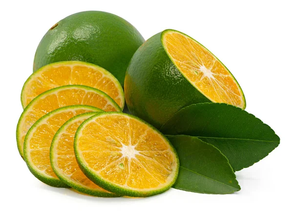 Vers Groen Oranje Fruit Geïsoleerd Witte Achtergrond — Stockfoto