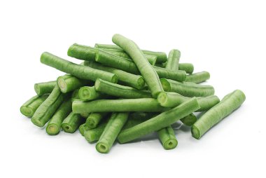 Beyaz arkaplanda yarım metre uzunluğunda fasulye izole