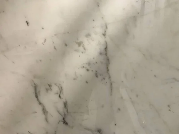 Fehér, csiszolt szürke márvány kivitel irodaház padlózatához — Stock Fotó