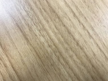 Lüks bir otel resepsiyonunda masa başı tezgahı için dekoratif bir ahşap desen.