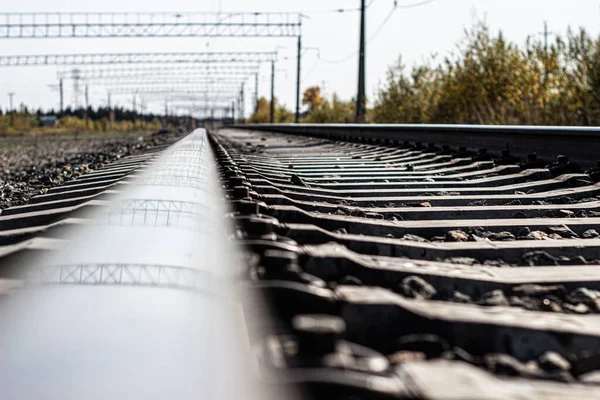The railroad track closeup. The transport train — Stock Photo, Image