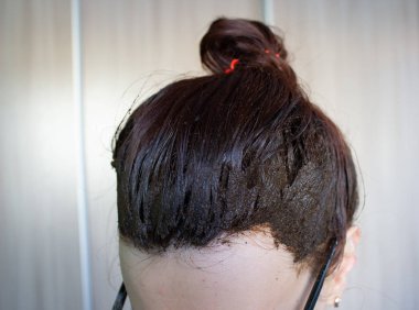 Yaşam tarzı kadın kına grisi saç boyası, saç boyası kişisel bakım.