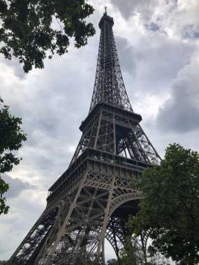 Paris, Fransa, 05.25.2019 Eyfel Kulesi. Avrupa 'nın en iyi hedefi