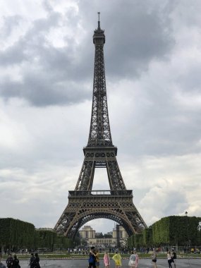 Paris, Fransa, 05.25.2019 Eyfel Kulesi. Avrupa 'nın en iyi hedefi