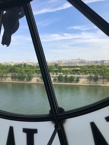 フランス 2019 Museum Orsay この駅は 1898年から1900年にかけて建設されたボーアーツ駅である旧Gare Orsayに収容されている フランス美術を中心に1848年から1914年まで開催されています — ストック写真