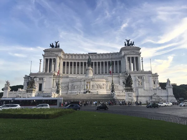 Monument National Victor Emmanuel Vittoriano Machine Écrire Rome Italie — Photo