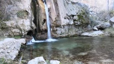 Doğa ulusal parkında şelale