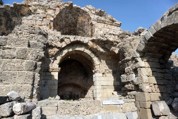 Side Turkey Ekim 2019 Eski Kentin Kalıntıları Kemerli Gri Taştan — Stok fotoğraf