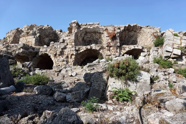 土耳其 2019年10月16日 古城赛德的废墟 陈设拱门的古代剧场墙壁的废墟 在土耳其度过了一个愉快的暑假 土耳其的边疆 — 图库照片