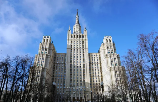 Μόσχα Ρωσία Ιανουαρίου 2020 Πολυώροφο Κτίριο Στην Πλατεία Kudrinskaya Kudrinskaya — Φωτογραφία Αρχείου