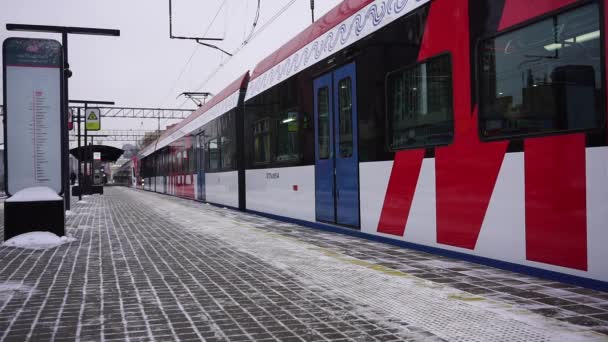 Krasnogorsk Región Moscú Rusia Enero 2020 Tren Eléctrico Suburbano Del — Vídeo de stock