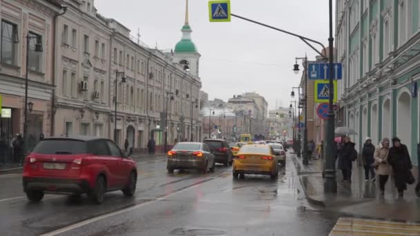 Moscow Russia February 2020 Cars Moving Sretenka Street Sukharevskaya Square — 图库视频影像