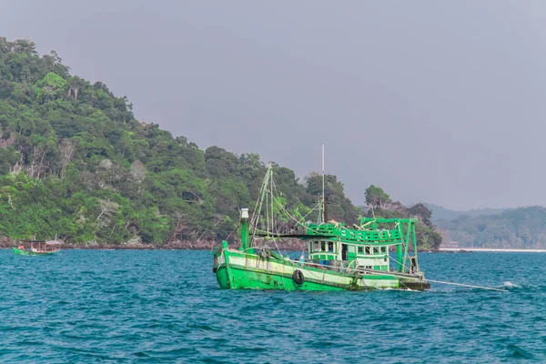 Okyanustaki Tekne - Koh Rong Adası