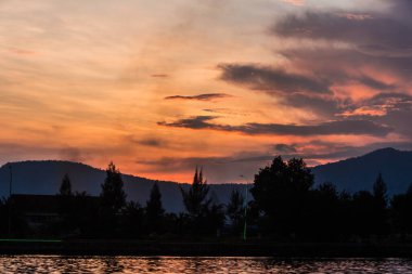 Bokor Dağı 'nda gün batımı, Kamboçya Kamboçya
