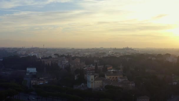 Eine Luftaufnahme des römischen Stadtbildes — Stockvideo