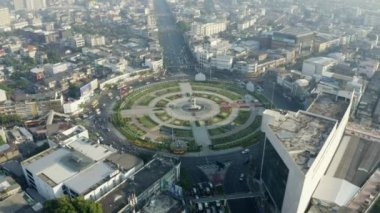 Bangkok, Tayland 'da Wong Wian Yai kavşağında insansız hava aracı vuruldu.