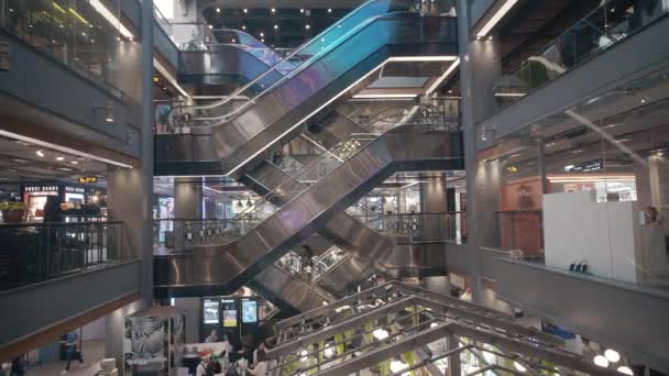 Rolltreppen in siam electronics plaza mbk in bangkok, thailand — Stockvideo