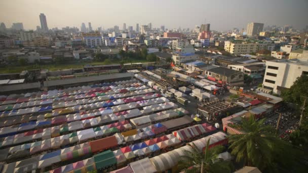 Marché ferroviaire de Ratchada Bangkok — Video