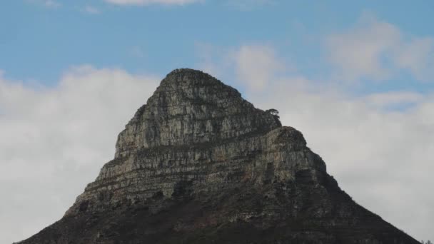 A time-lapse of clouds passing over Lions Head Mountain, Cape Town — Stock Video