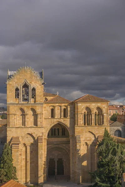 圣佩德罗在爱薇拉近天天空下的脉动 — 图库照片
